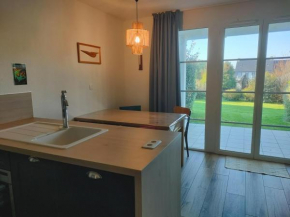 Ref 028 Bel appartement RDC pour 4 personnes avec terrasse et piscine l'été